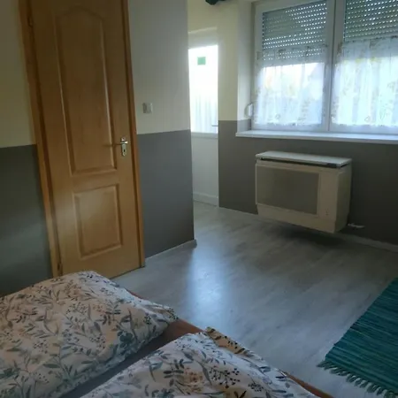 Cseresznyés Ház Apartamento *