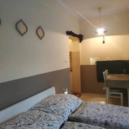 Apartamento Cseresznyés Ház Lipót