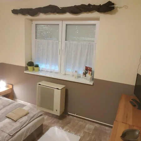 Cseresznyes Haz Apartmán *