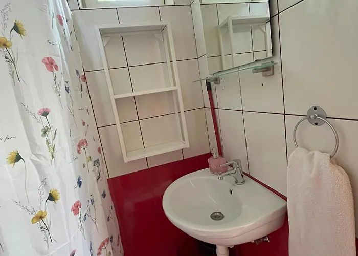 Cseresznyes Haz * Lipót